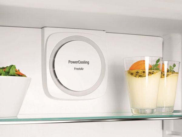 Холодильник Liebherr CBN 4835