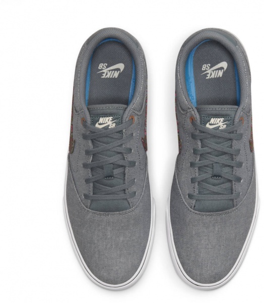 Кросівки Nike DM3513-002 р.46 сірий