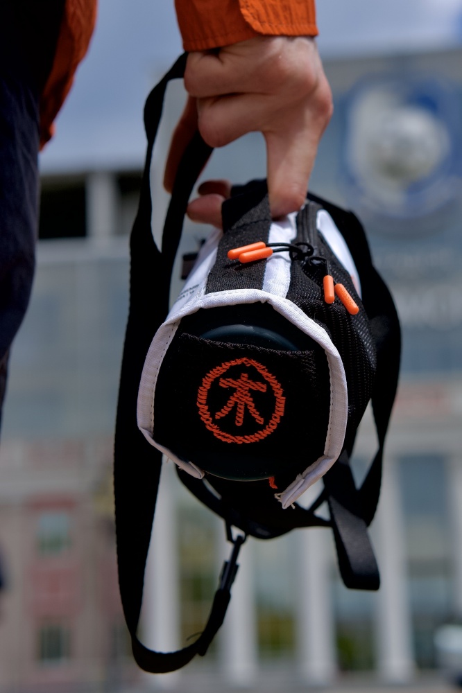 Сумка для бутылки ROOTS Osaka серая RTS-05 серый с красным