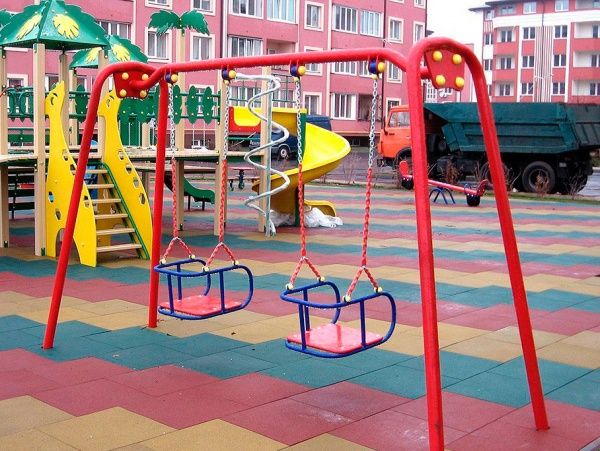 Гойдалка InterAtletika подвійна зі спинкою на ланцюгах ТЕ407М 