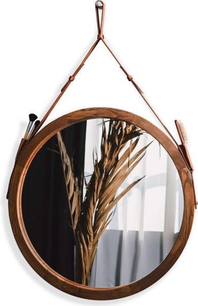 Зеркало настенное SG RED FIRE D700 мм на кожаном ремне в раме ясень коньячный 