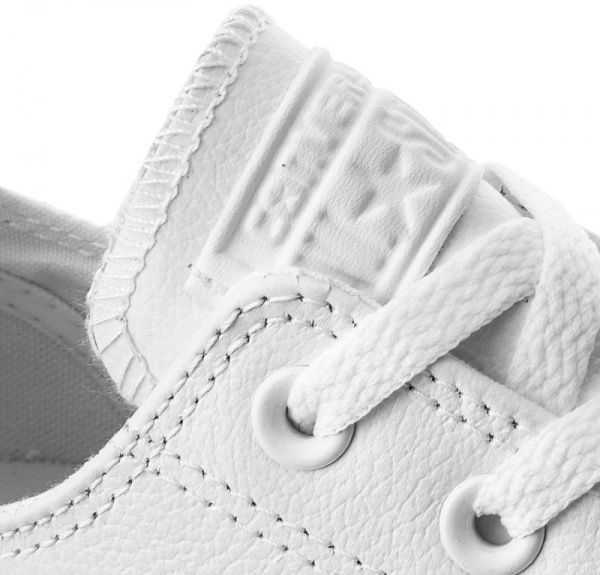 Кеди Converse Chuck Taylor All Star 136823C р. US 5,5 білий