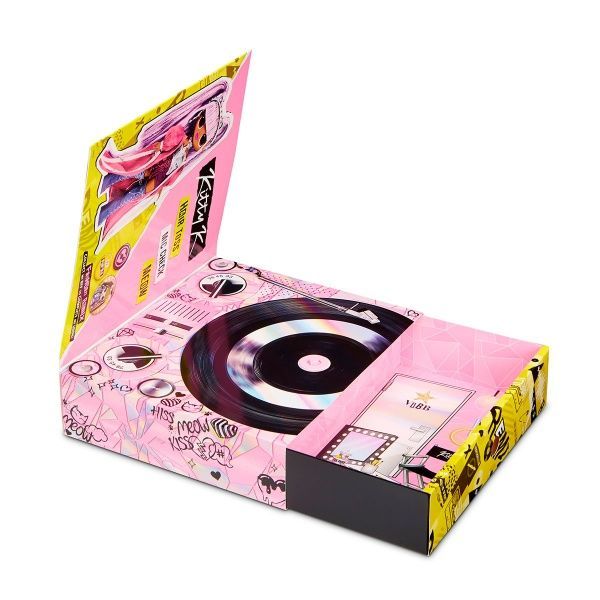 Набір з лялькою L.O.L. SURPRISE! серії O.M.G. Remix_Королева Кітті