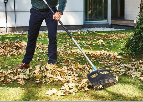 Граблі зубчасті Cellfast Ergo 40-110 для листя малі