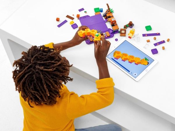 Конструктор LEGO Super Mario Отруйне болото гусениці 71383