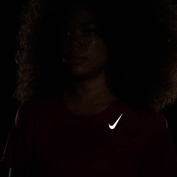 Футболка Nike DD5927-614 р.M червоний