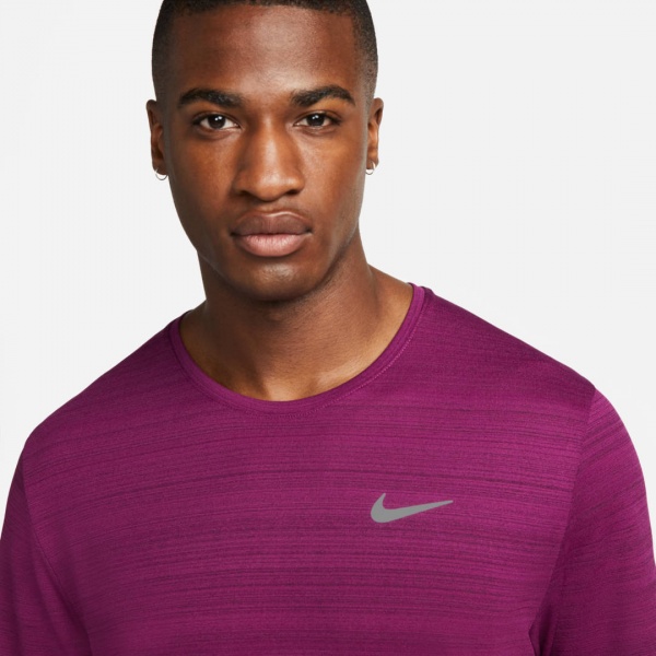 Футболка Nike M NK DF MILER TOP SS CU5992-610 р.XL фіолетовий