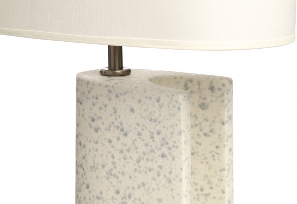 Настольная лампа декоративная Bernardo с абажуром белый 