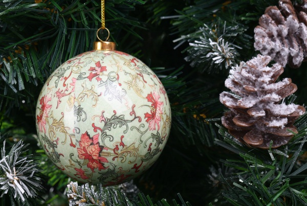 Елочная игрушка в форме шара 8 см APF478570 