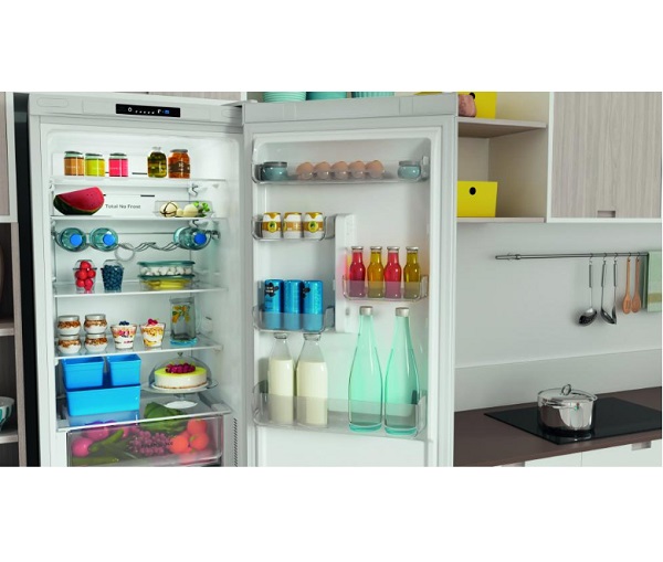 Холодильник Indesit INFC9 TI22W