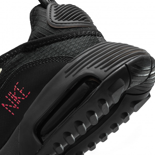 Кросівки Nike AIR MAX 2090 GS DN7999-001 р.38,5 чорний