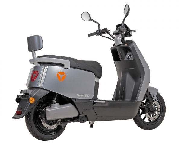 Электроскутер YADEA E8S gray
