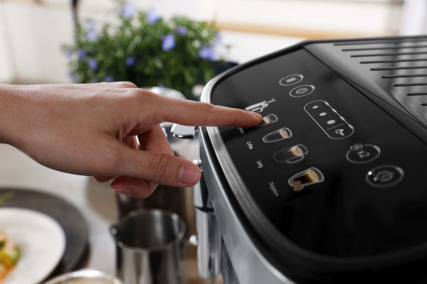 Кавомашина крапельна Delonghi ECAM290.31.SB 