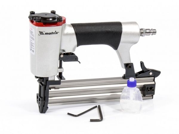 Пневмонейлер MTX для цвяхів від 10 до 32 мм 574059
