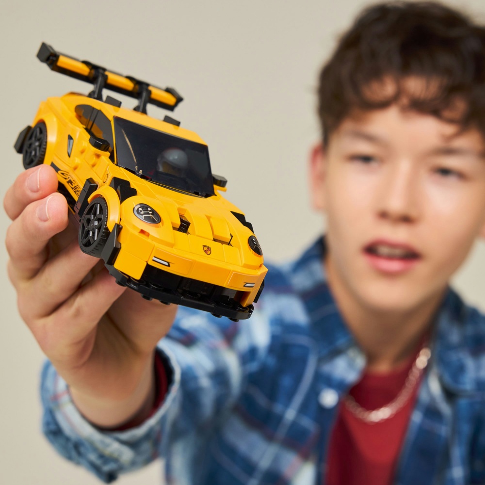 Конструктор LEGO Speed Champions Суперкар Porsche 911 GT3 RS 77239