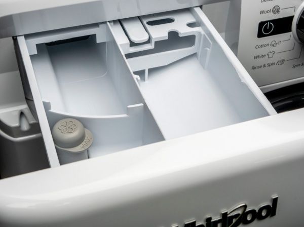 Пральна машина із сушкою Whirlpool FWDG97168B EU