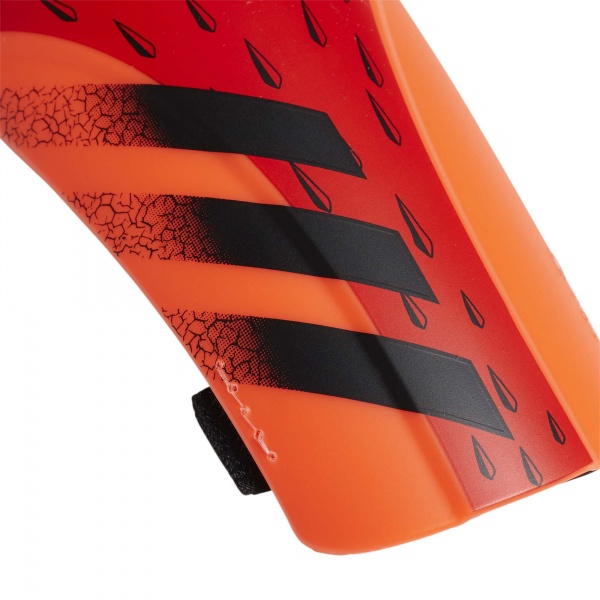 Щитки футбольные Adidas PRED SG TRN р. XS красный GR1520