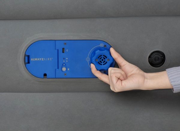 Матрас надувной Bestway Queen со встроенным двойным электронасосом 203х152 см серый