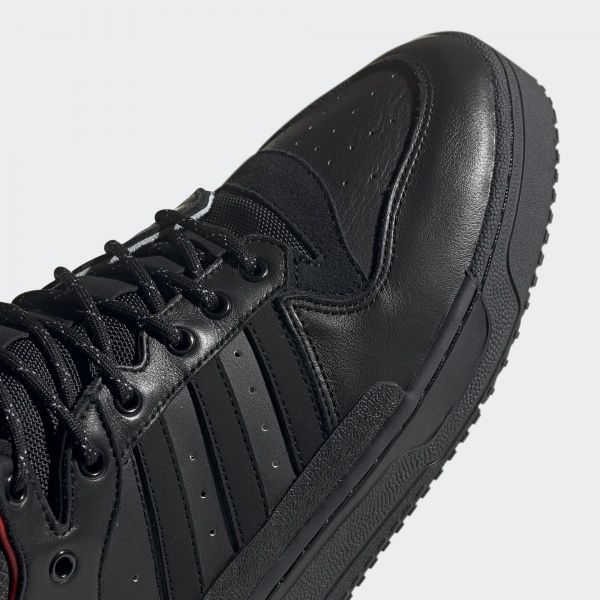 Черевики Adidas RIVALRY TR EE5528 р. 9 чорний