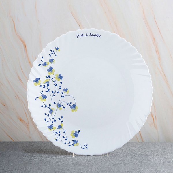 Тарілка обідня Рідні барви V-220NC 220 мм Vittora