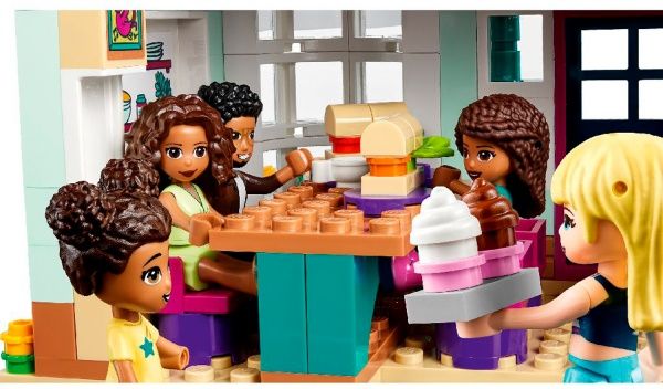 Конструктор LEGO Friends Родинний будинок Андреа 41449