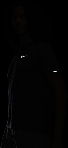 Футболка Nike M NK DF MILER TOP SS CU5992-437 р.M фіолетовий