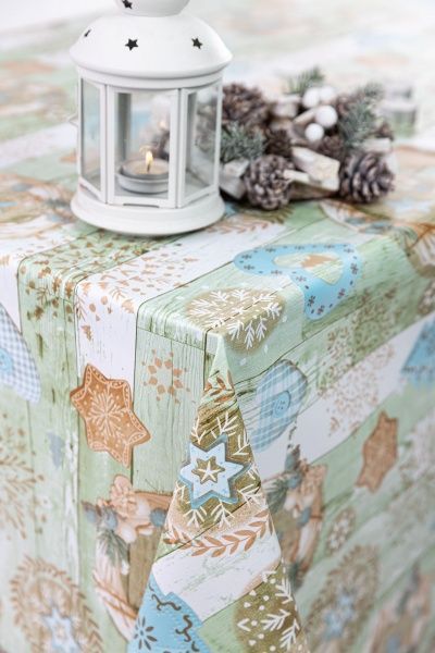 Скатерть Премиум с подкладкой 5737820а12 Новогодние 140x120 см бело-салатовый УкрСкат 