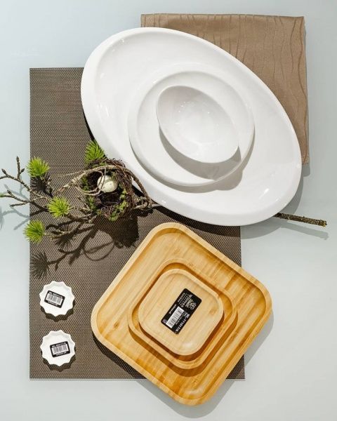 Блюдо квадратне 33 см., бамбук Wilmax 