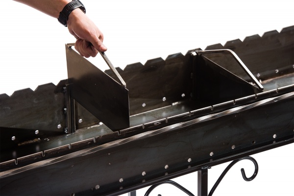 Мангал Metalzavod M20-4D на 20 шампуров 4 мм с дровником