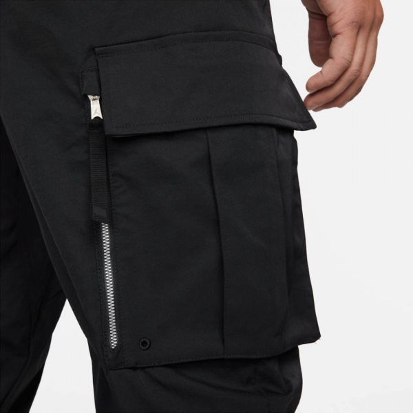 Штани Nike DH9069-010 р. 2XL чорний