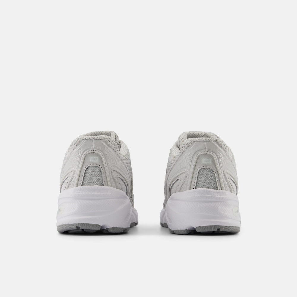 Кросівки для дівчаток демісезонні New Balance GR740GS р.37 сірі