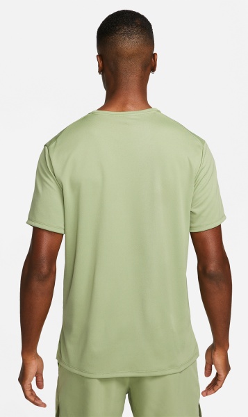 Футболка Nike DF RUN DVN MILER SS DX0839-386 р.L зелений