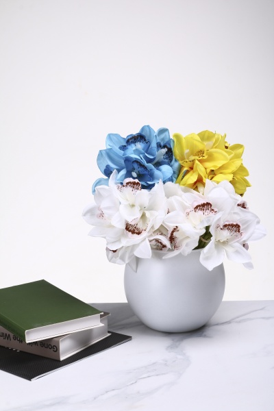 Ваза стеклянная Soft шар 15 см белая 