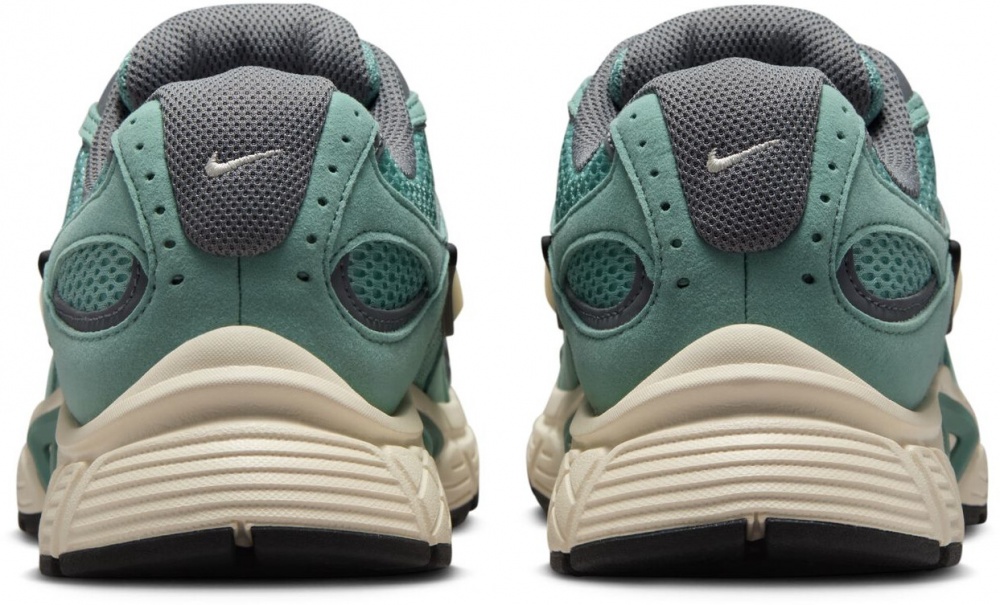 Кросівки Nike V5 RNR II6294-001 р.36,5