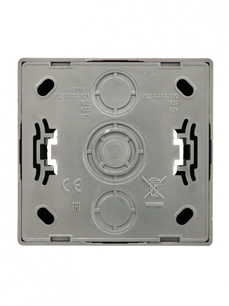 Розетка накладна побутова без заземлення Lezard LETO IP20 платина 752-3500-121B