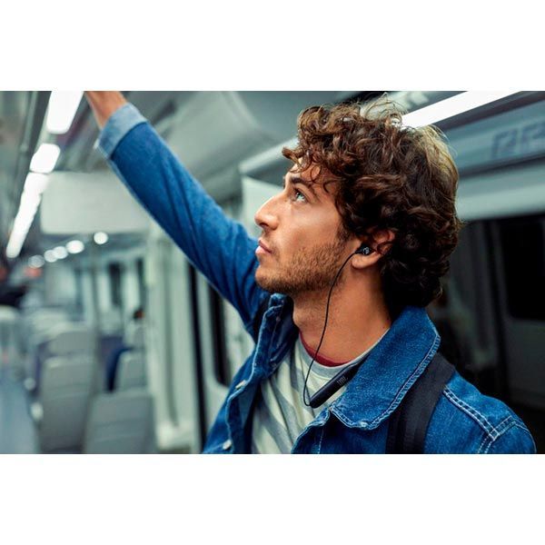 Наушники JBL Live 220 BT black