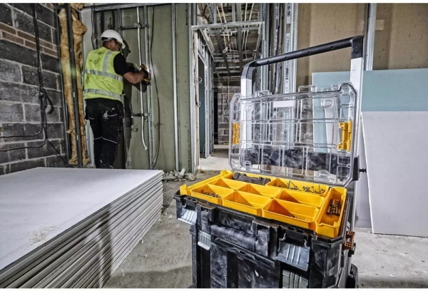 Контейнер-органайзер для мелких деталей для лотков DeWalt 44