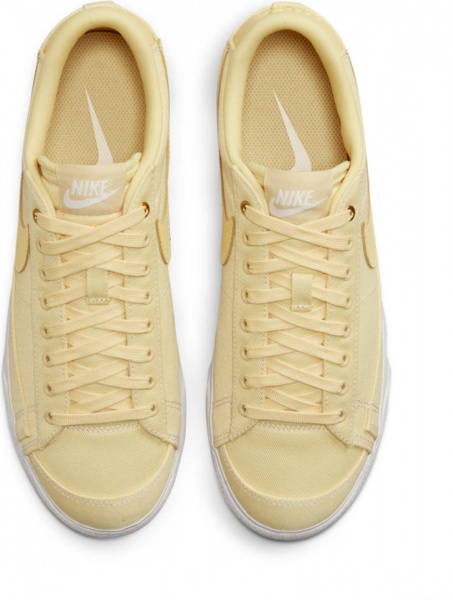 Кроссовки Nike W BLAZER LOW PLATFORM CNVS DV7475-200 р.40,5 бежевый