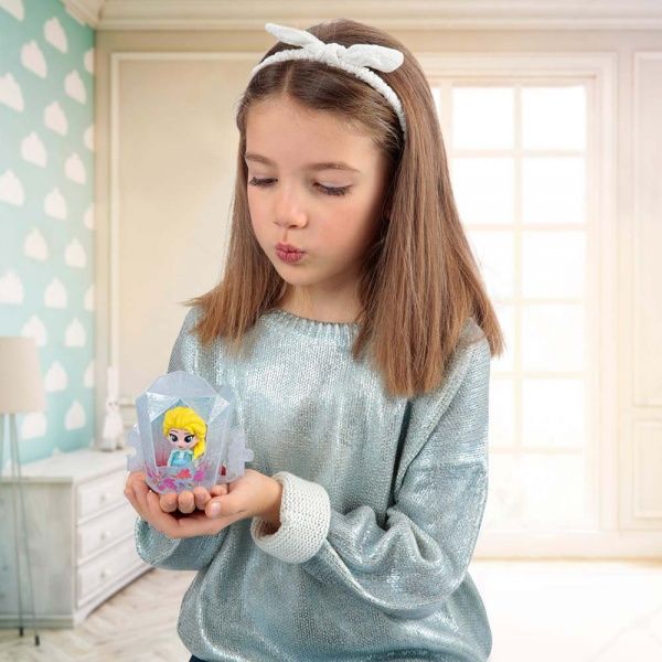 Ігровий набір Frozen 2 Крижане серце 2 Замок Ельзи (зі світловим ефектом) 