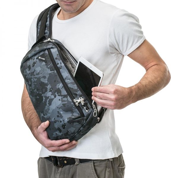 Рюкзак Pacsafe Vibe 325 сірий камуфляж 10 л антикрадій