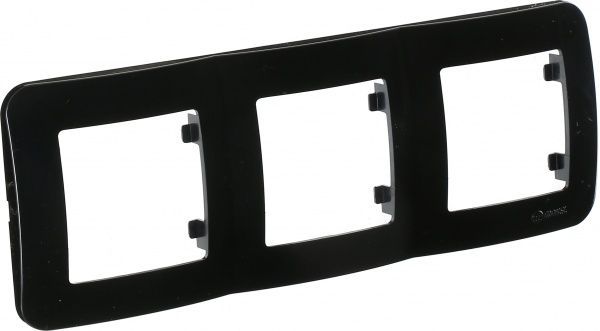 Рамка трехместная Makel Lillium Natural горизонтальная черный