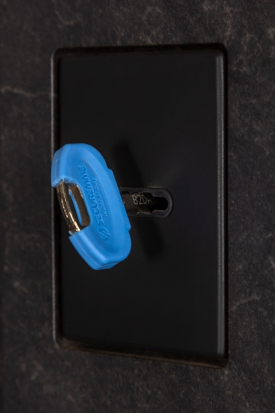 Двері вхідні К-8 (квадро) 539/237 mamba morion / рустик авиньйон блан 2050x950 мм ліві