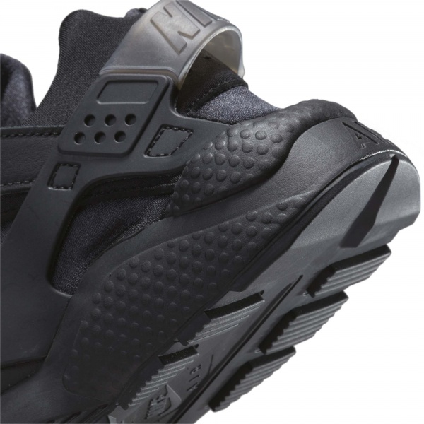Кроссовки Nike AIR HUARACHE DH4439-001 р.36,5 US 6 23 см черный