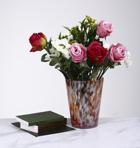 Ваза скляна Wrzesniak Glassworks Confetti опал 35 см червоний топаз 