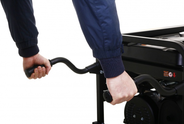 Электрогенераторная установка Firocci FPG7800E2 5 кВт / 5,5 кВт бензин