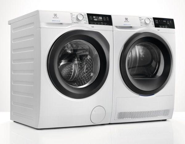 Пральна машина Electrolux EW8F3R28S