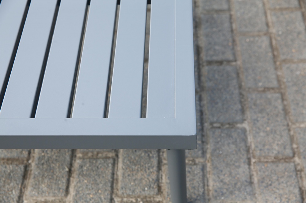 Комплект металлической мебели Чикаго (угловой диван + столик 68х68х34 см) серый