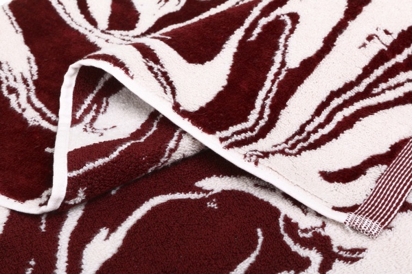 Рушник Manchas 70x140 см червоний Mundotextil 