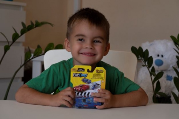 Машинка-трансформер Flip Cars 2 в 1 Спорткари, Арес спорткар і Супер спорткар EU463875B-03