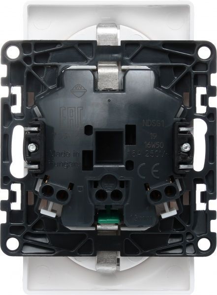 Розетка двойная с заземлением Legrand Life без шторок белый 753127